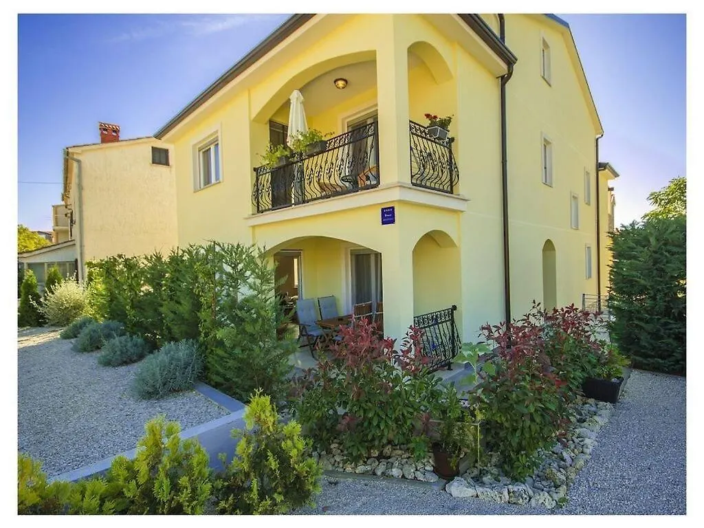 Villa Luka Apartment Gray Mit Pool Funtana