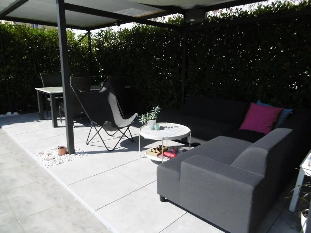 Villa Luka Apartment Gray Mit Pool Funtana