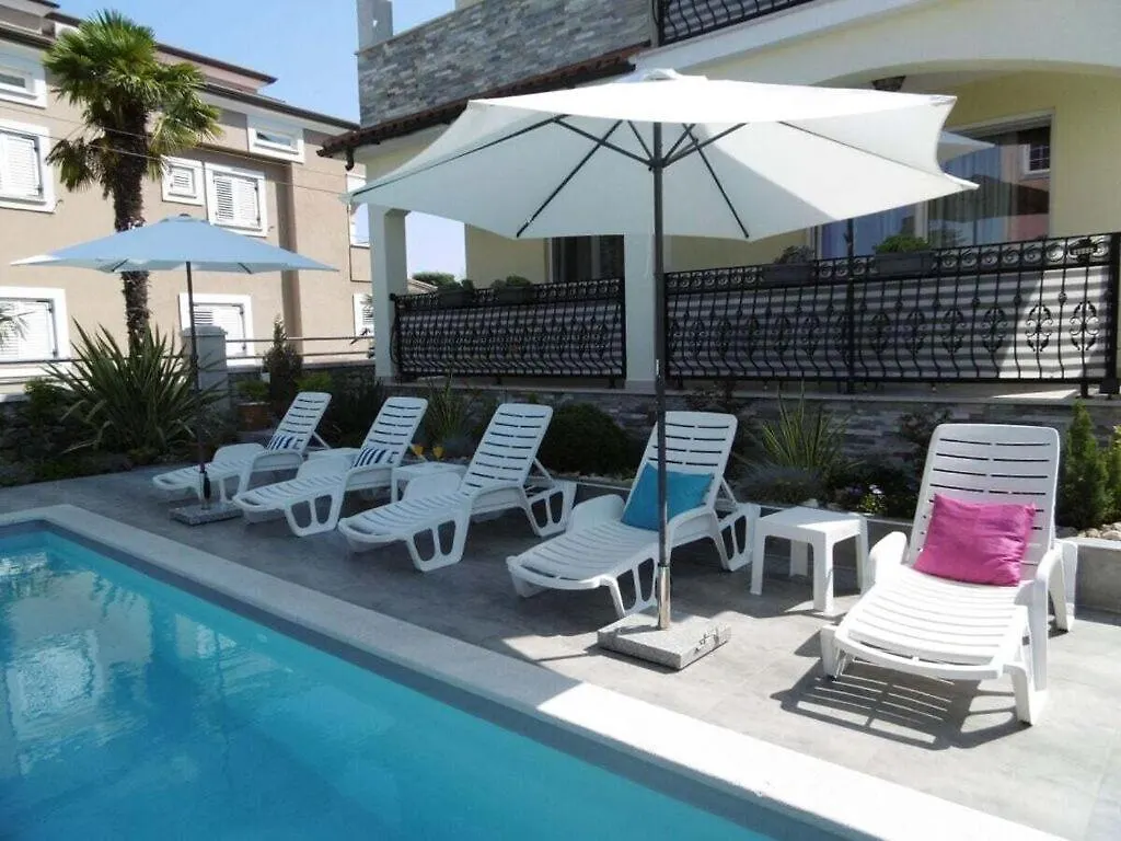 Villa Luka Apartment Gray Mit Pool Funtana 0*,  Croatia