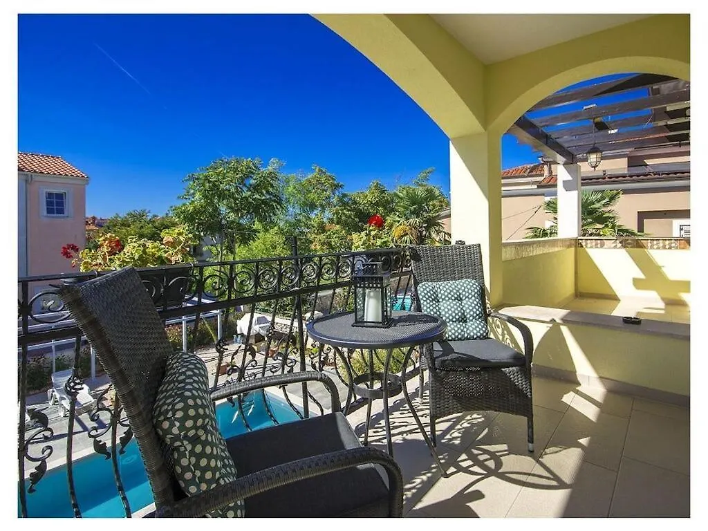 Villa Luka Apartment Gray Mit Pool Funtana Holiday home